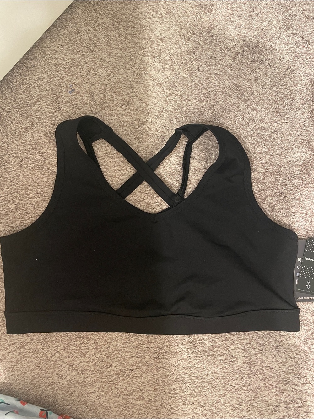 torrid Black Crisscross Back Sports Bra light support size 4x nwt